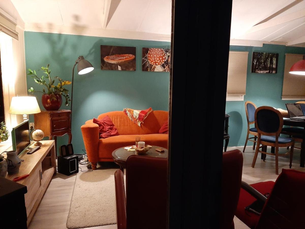 Boshuis Turquoise / Smaakvol Genieten Op De Veluwe Hoenderloo Eksteriør billede